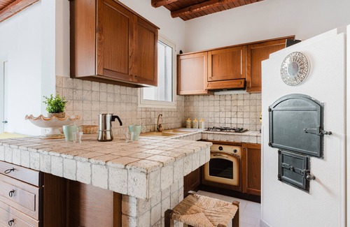 Marinella di Selinunte Apartment | Apartment '1 Camera Da Letto' with Private Terrace, Wi-Fi and Air Conditioning