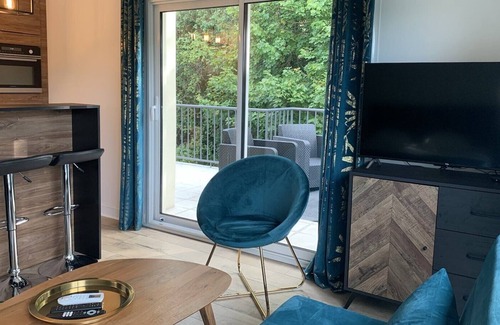 Ormoy-la-Riviere Apartment | Apartment 'Évasion Nature Près De Paris' with Shared Pool, Balcony and Wi-Fi