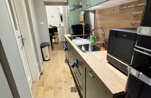 Limoges Apartment | Apartment 1. Attractive apartment (t2 of 60m2) on air-conditioned ground floor with terrace.