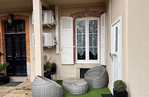 Limoges Apartment | Apartment 1. Attractive apartment (t2 of 60m2) on air-conditioned ground floor with terrace.