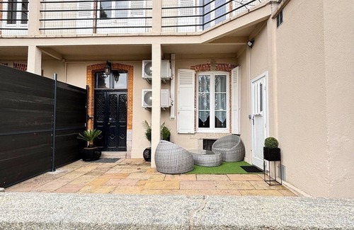 Limoges Apartment | Apartment 1. Attractive apartment (t2 of 60m2) on air-conditioned ground floor with terrace.