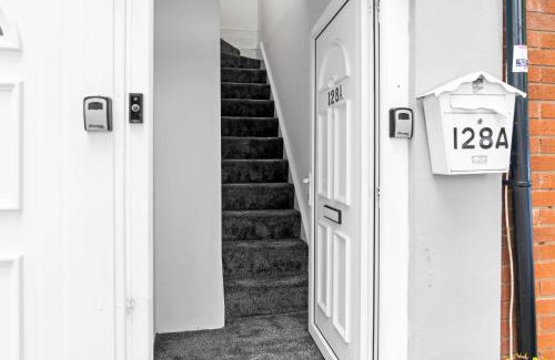 Acocks Green Apartment | Apartment 1 Bedroom Sleeps6 Parking