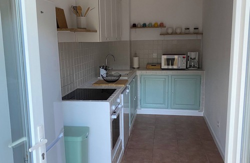 San-Martino-di-Lota Apartment | Apartment 100 metres from Miomo beach