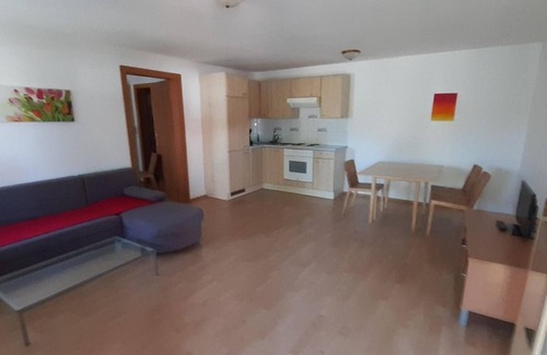 Illmitz Apartment | Apartment/1 Schlafraum/hof - Ferienwohnungen & Weingut Fam. Kroiss