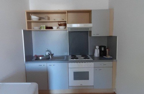 Illmitz Apartment | Apartment/1 Schlafraum/hof - Ferienwohnungen & Weingut Fam. Kroiss