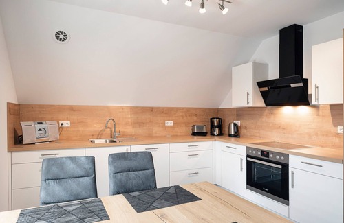 Potsdam Nord Apartment | Apartment 2 with Wi-Fi and Balcony