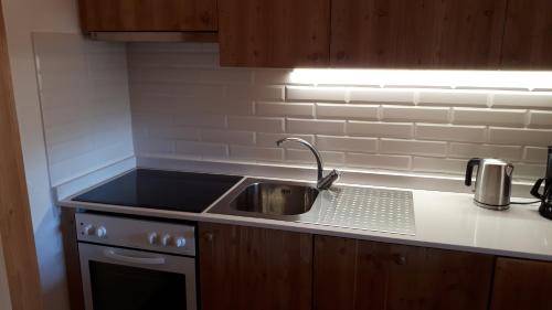 Lens Apartment | Apartment 24 Hotel Etrier pool & spa