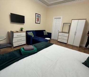 Letham Grange Apartment | Apartment 3- 216 high Street