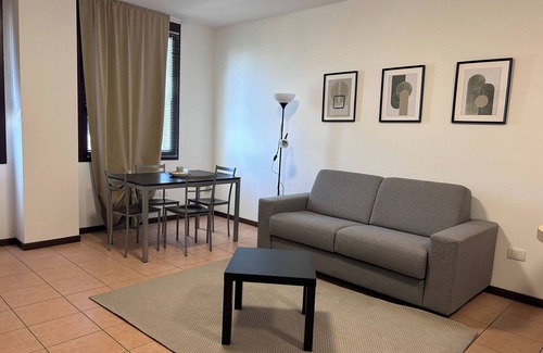 Cocconi Apartment | Apartment 3 B