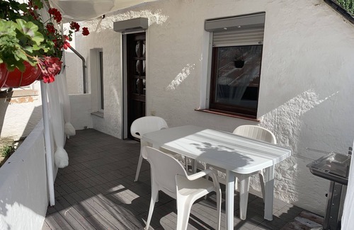 Uerzig Apartment | Apartment 3 - Das Marienkaeferhaus, Mosel - The Ladybug House, Moselle