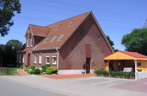 Stickenbuttel Apartment | Apartment '3-Raum' with Shared Terrace and Wi-Fi