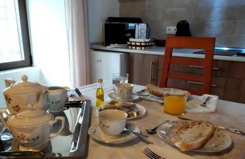 Almagro Apartment | Apartment 3, the Star of David Suite.