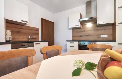 Flachau Bed & Breakfast | Apartment (4-6 pers./2 bedrooms) - Pension Erz-Anger