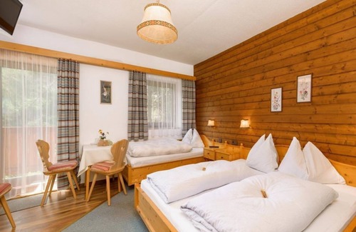 Flachau Bed & Breakfast | Apartment (4-6 pers./2 bedrooms) - Pension Erz-Anger