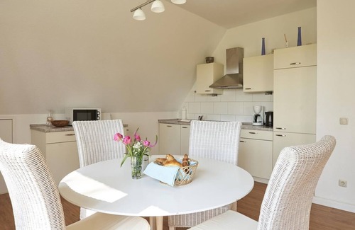 Vollerwiek Apartment | Apartment 4 - House Deich wave
