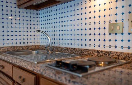 San Donato in Fronzano Apartment | Apartment '42 B Fattoria Degli Usignoli 3 Pax' with Shared Pool, Wi-Fi and Air Conditioning