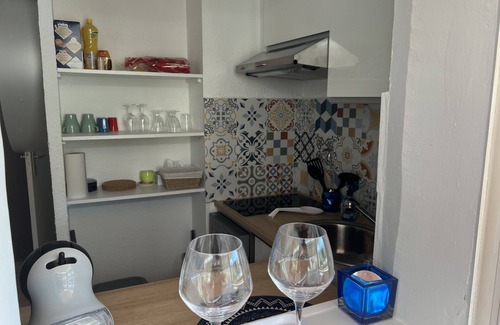 Gruissan Apartment | Apartment 4 pers Grazel area near beach, port, shops