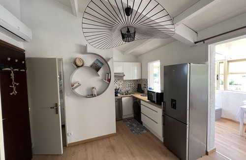 Gruissan Apartment | Apartment 4 pers Grazel area near beach, port, shops