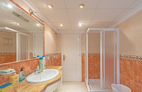 Benferri Apartment | Apartment 5-Star Alicante with Own Private Pool & Garden, Wi-Fi, Sky TV & Netflix