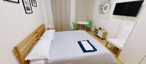 Cosenza Apartment | Apartment 50 m² in Cosenza with wifi and air conditioning