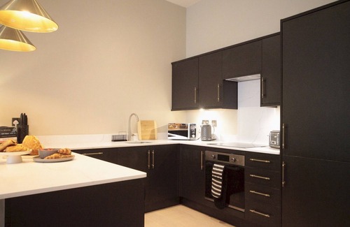 Bont Newydd Apartment | Apartment 6 Old Conservative Club in Historic Town | Pass the Keys