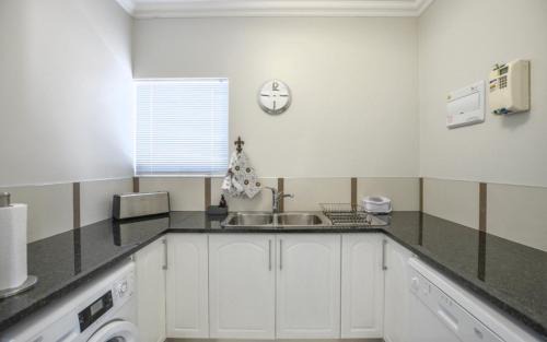 Yzerfontein Apartment | Apartment 6