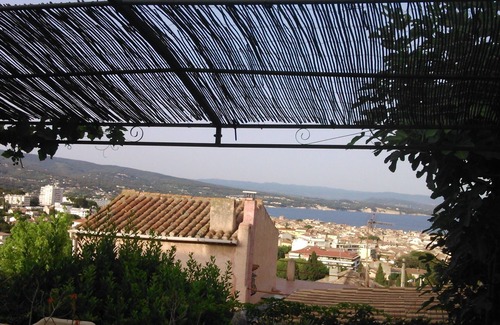 La Ciotat Apartment | Apartment 61 m2- 4 pers- very quiet- in villa with terrace and garden