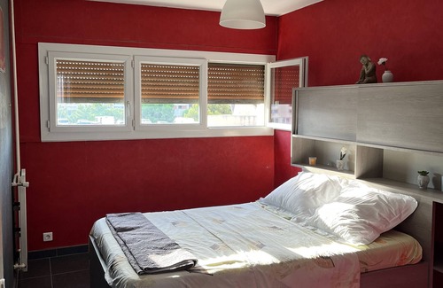 Saint-Antoine Apartment | Apartment 6pers in private residence : Marseille