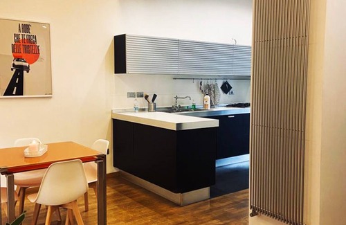 Municipio 1 Apartment | Apartment a stone's throw from the sea