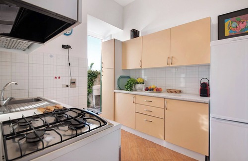 Ruta Apartment | Apartment "Accogliente Vista Mare" with Garden & Wi-Fi