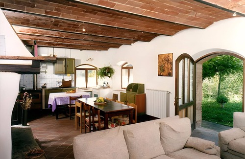 Radicondoli Apartment | Apartment 'Agriturismo San Domenico-Il Roseto' with Private Pool, Shared Terrace and Wi-Fi
