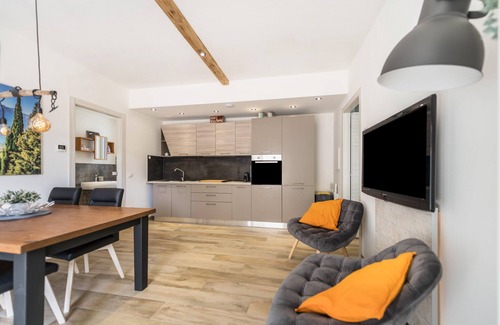 Marciaga Apartment | Apartment 'Ai Colli garden relax apartment' with Private Terrace, Private Garden and Wi-Fi