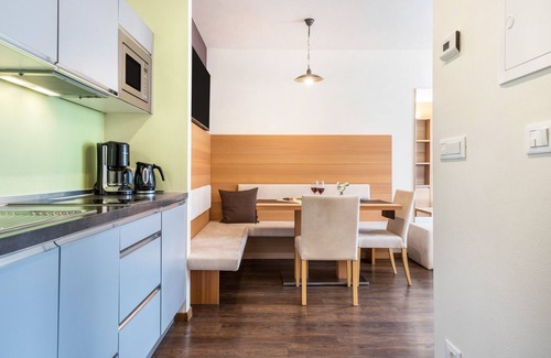 Lagundo Apartment | Apartment 'Alagundis Pyropus' with Mountain View, Shared Pool and Wi-Fi
