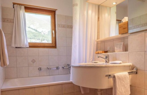 Zuoz Apartment | Apartment Allegra Sur 201 in Zuoz - 2 persons, 1 bedrooms