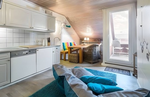 Norderney Apartment | Apartment 'Am Alten Rathaus' with Balcony and Wi-Fi