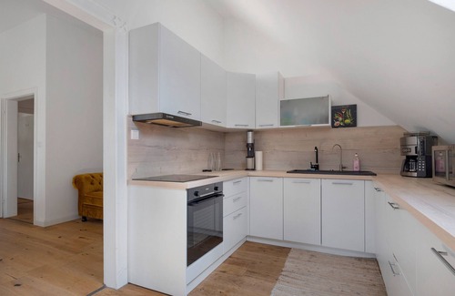 Bad Salzuflen Apartment | Apartment 'Am Herforder Tor Für' with Private Garden, Balcony and Wi-Fi