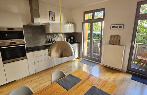 Schwerin Apartment | Apartment 'Am Stadthafen' with Balcony and Wi-Fi