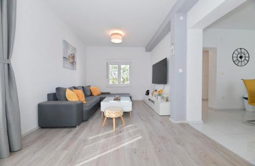 Municipality of Sukosan Apartment | Apartment Amelie - with pool and sauna!