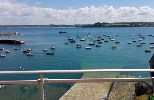 Douarnenez Apartment | APARTMENT AND TERRACE SEA VIEW ON DOUARNENEZ BAY