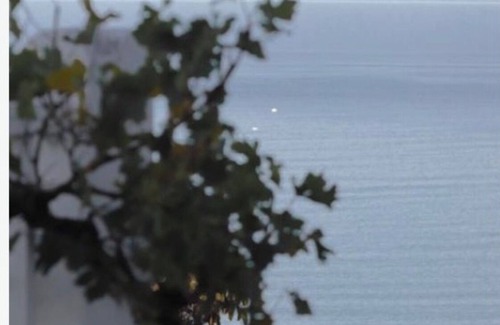 Deba Apartment | Apartment 'Andutz' with Mountain View, Private Garden and Wi-Fi