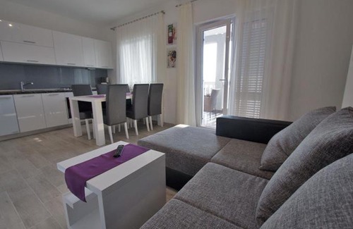 Cesarica Apartment | Apartment Annabella with Pool and sea view