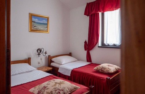 Mandre Apartment | Apartment Ante - comfortable & free parking: A5(4) - Mandre, Island Pag, Croatia