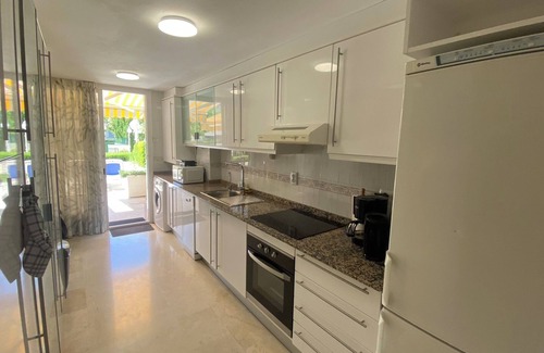 El Albir Apartment | Apartment 'Apartamento Cal Albir' with Shared Pool, Wi-Fi and Air Conditioning