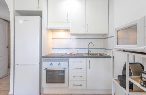 Lepe Apartment | Apartment 'Apartamento Palo Verde Golf' with Shared Pool, Private Terrace and Wi-Fi