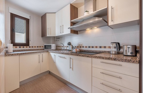 Barrio de la Vega Apartment | Apartment 'Apartamento Molinillo' with Mountain View, Wi-Fi and Air Conditioning