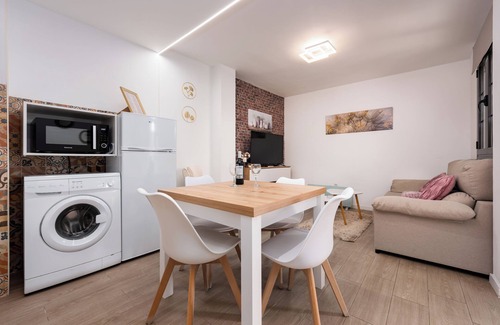 Ronda Apartment | Apartment 'Apartamento Margari' with Wi-Fi and Air Conditioning