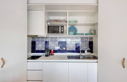 Aveiro Apartment | Apartment 'Apartamento T1 - Salina Ria' with Wi-Fi and Air Conditioning
