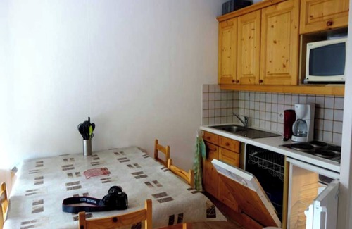 Les Claux Apartment | Apartment "Apartment With Balcony" with Mountain View and Balcony