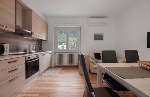 Prata Camportaccio Apartment | Apartment 'Appartamento' with Mountain View, Wi-Fi and Air Conditioning