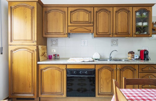 Lotzorai Apartment | Apartment 'Appartamento Orto Degli Ulivi' with Private Terrace, Private Garden and Wi-Fi